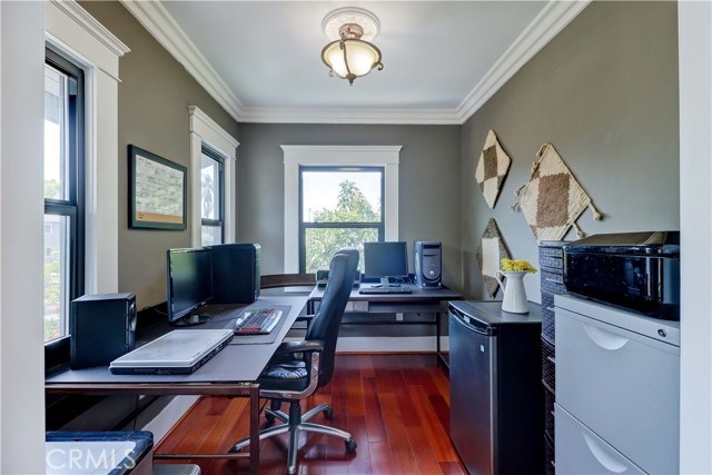 Detail Gallery Image 28 of 73 For 223 N. St. Andrews, Los Angeles,  CA 90004 - 7 Beds | 6/1 Baths