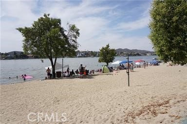 23609 Canyon Lake N Drive, Canyon Lake CA: https://media.crmls.org/medias/eaa2b2d0-d4e5-4c40-8a42-3097fcbd276e.jpg