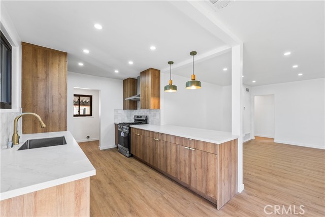 Detail Gallery Image 5 of 19 For 12702 Benfield, Norwalk,  CA 90650 - 3 Beds | 2 Baths