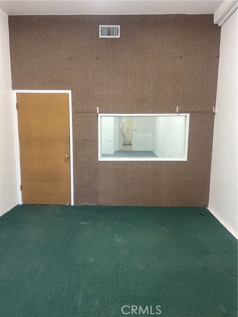 4310 W Victory Boulevard, Burbank, California 91505, ,Commercial Lease,For Rent,4310 W Victory Boulevard,CRBB25020071