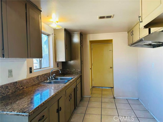 Detail Gallery Image 9 of 32 For 4453 Benham Ave, Baldwin Park,  CA 91706 - 3 Beds | 2 Baths