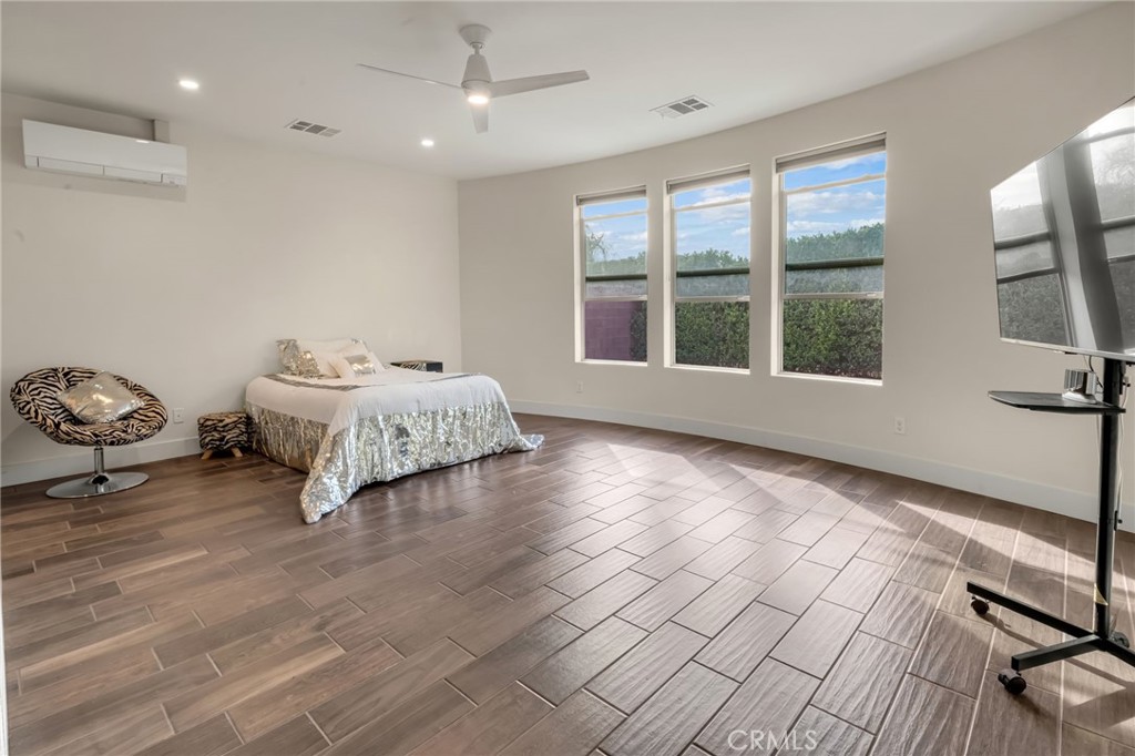 MLS #DW25252670 image #37