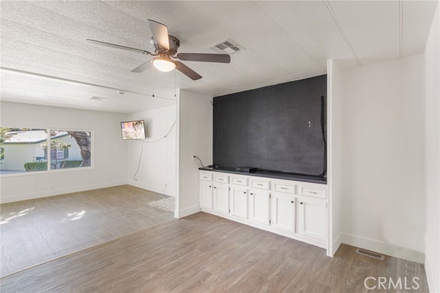 Detail Gallery Image 4 of 25 For 5800 Hamner Ave #516,  Corona,  CA 91752 - 3 Beds | 2 Baths
