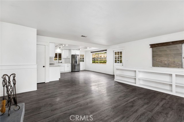 Detail Gallery Image 7 of 51 For 16550 Arnold Ave, Lake Elsinore,  CA 92530 - 4 Beds | 2 Baths