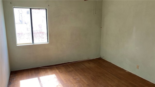 Detail Gallery Image 4 of 15 For 649 S 5th, Montebello,  CA 90640 - 2 Beds | 1 Baths