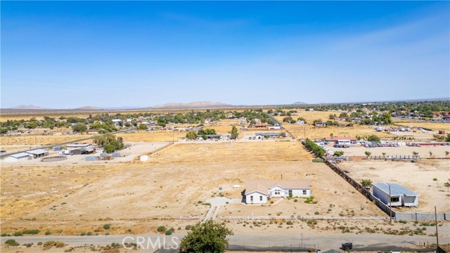 Detail Gallery Image 5 of 23 For 38510 92nd, Littlerock,  CA 93591 - 4 Beds | 2 Baths