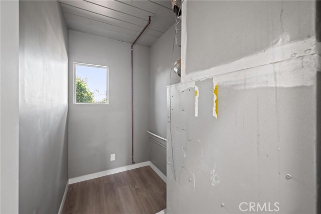 Detail Gallery Image 28 of 42 For 7445 Balcom Ave, Reseda,  CA 91335 - 4 Beds | 2 Baths