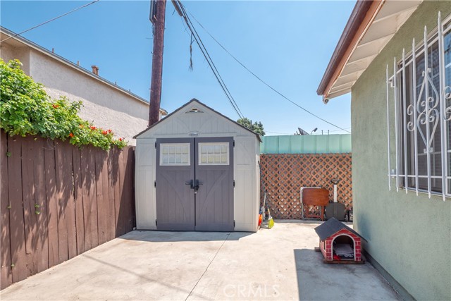 1203 E 33rd Street, Los Angeles CA: https://media.crmls.org/medias/eaa5bd17-55f3-49ae-be59-466b59e1dbc3.jpg