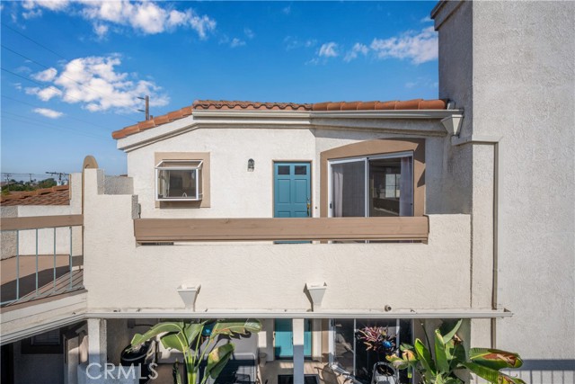 Detail Gallery Image 2 of 55 For 3605 E Anaheim #407,  Long Beach,  CA 90804 - 3 Beds | 2 Baths