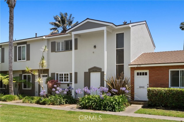8195 Pawtucket Drive, Huntington Beach CA: https://media.crmls.org/medias/eaa5ff78-2f44-4a72-a214-de0b6a1452d0.jpg