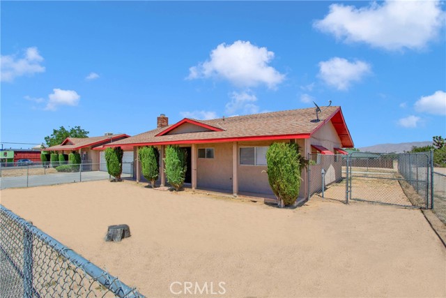 9431 7th Avenue, Hesperia CA: https://media.crmls.org/medias/eaa64130-827e-4940-a046-6922425cd1d3.jpg