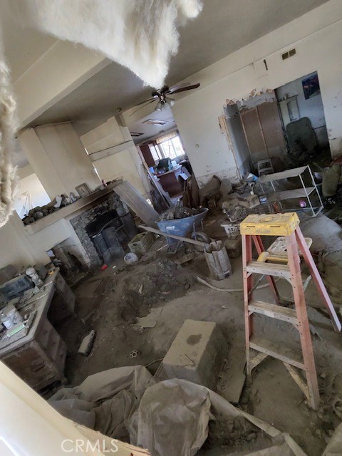 Detail Gallery Image 4 of 9 For 2300 Olivera, Phelan,  CA 92371 - 4 Beds | 2 Baths