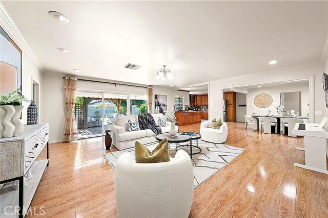 50 West Woodruff Avenue photo 9