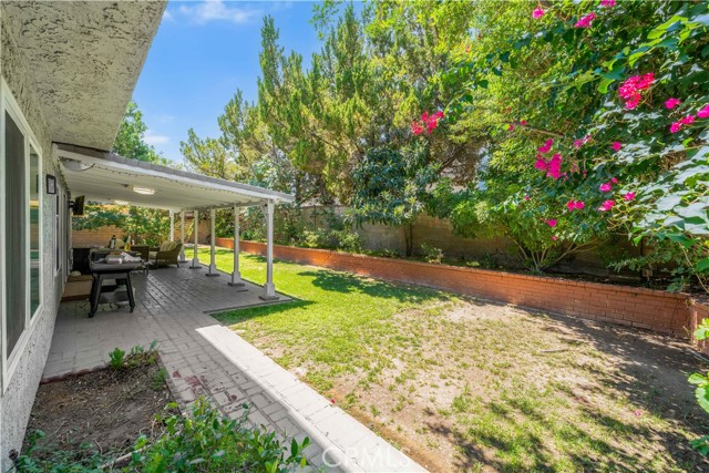 25515 Novela Way, Valencia CA: https://media.crmls.org/medias/eaa7e502-e85b-4b01-b8ef-29f098c13370.jpg