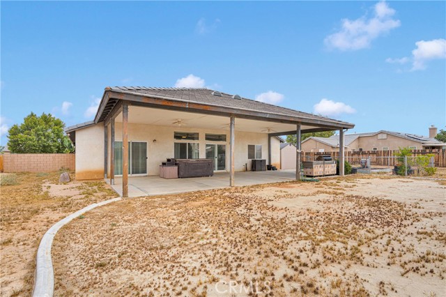 21257 Seibel Lane, Apple Valley CA: https://media.crmls.org/medias/eaa83e77-6f2d-435a-b751-fb44e6dc1b83.jpg