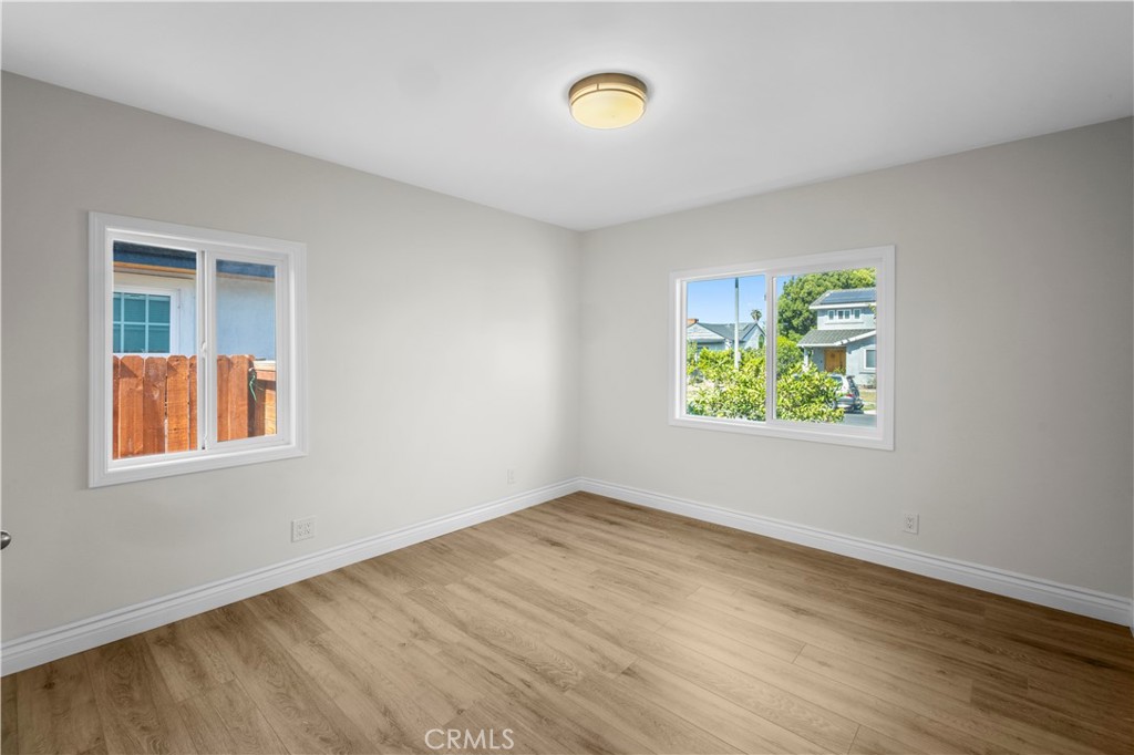 MLS #OC25259836 image #21