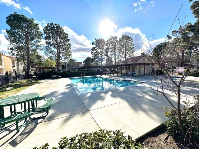 Detail Gallery Image 12 of 12 For 2554 Olive, Palmdale,  CA 93550 - 2 Beds | 2 Baths