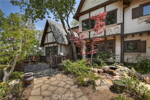 Detail Gallery Image 7 of 64 For 28324 Somerset Ln, Lake Arrowhead,  CA 92352 - 4 Beds | 4/1 Baths