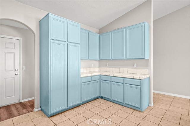 Detail Gallery Image 14 of 41 For 13229 Great Falls, Victorville,  CA 92395 - 3 Beds | 2 Baths