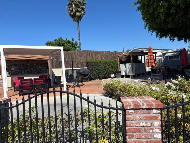 Detail Gallery Image 39 of 42 For 16540 Whittier Bld #2,  Whittier,  CA 90603 - 1 Beds | 2 Baths