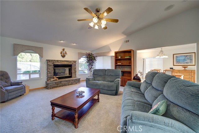 585 Red Tail Meadow Lane, Arroyo Grande CA: https://media.crmls.org/medias/eaab653d-5304-4be5-8619-db704646f3ea.jpg