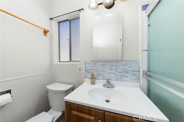 Detail Gallery Image 14 of 16 For 11827 Beverly Bld #3,  Whittier,  CA 90601 - 2 Beds | 1 Baths