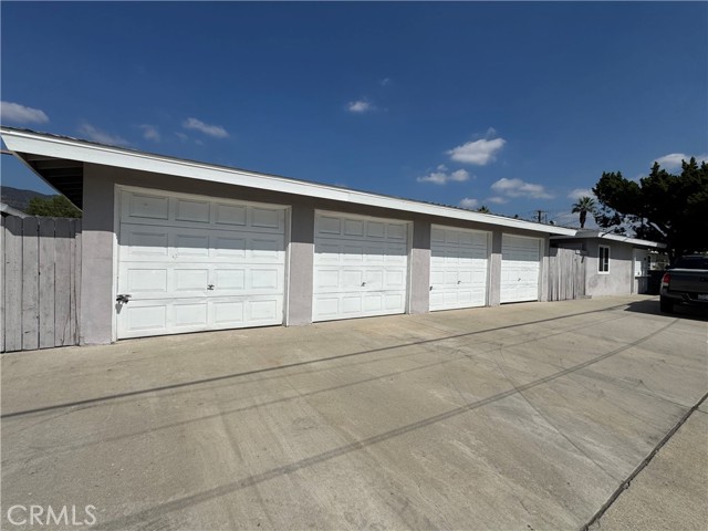 Detail Gallery Image 8 of 8 For 409 E Lemon Ave, Glendora,  CA 91740 - 2 Beds | 2 Baths