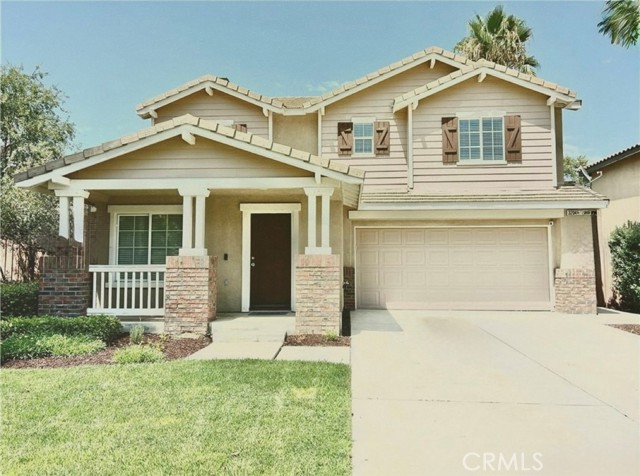Detail Gallery Image 2 of 32 For 32040 Poppy Way, Lake Elsinore,  CA 92532 - 4 Beds | 2/1 Baths