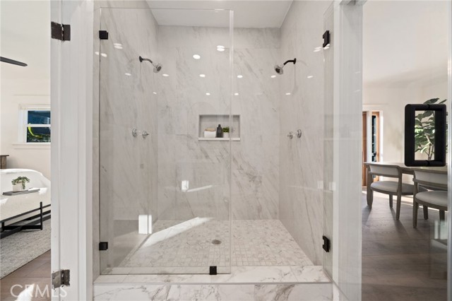 Detail Gallery Image 18 of 32 For 1148 Chestnut Ave, Long Beach,  CA 90813 - 4 Beds | 2 Baths