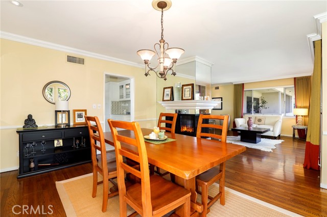 Detail Gallery Image 12 of 34 For 767 S Orange Grove Bld #3,  Pasadena,  CA 91105 - 3 Beds | 2/1 Baths