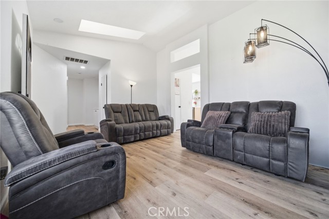 Detail Gallery Image 16 of 46 For 130 Mountainside Dr, Palmdale,  CA 93550 - 3 Beds | 2 Baths