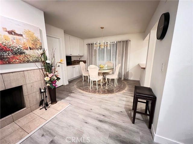 Detail Gallery Image 2 of 28 For 15335 Magnolia #215,  Sherman Oaks,  CA 91403 - 3 Beds | 2 Baths