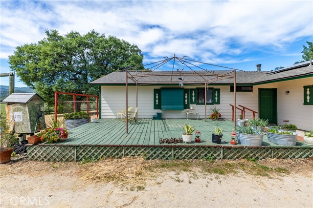 Detail Gallery Image 4 of 41 For 70331 Vineyard Canyon Rd., Parkfield,  CA 93451 - 4 Beds | 2 Baths