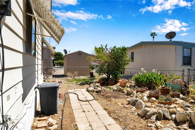 200 San Bernardino, Rialto CA: https://media.crmls.org/medias/eab1fe96-5860-4fde-8329-06ef5d1a158f.jpg