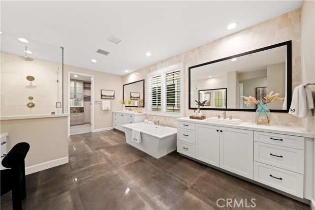 142 Salt spg, Irvine CA: https://media.crmls.org/medias/eab22c22-8bb0-40c3-b404-afa7a0f68c3f.jpg