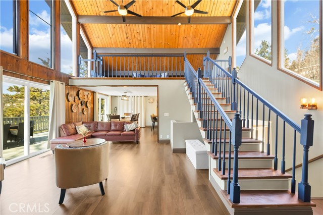 Detail Gallery Image 12 of 33 For 27814 North Bay, Lake Arrowhead,  CA 92352 - 4 Beds | 3/1 Baths