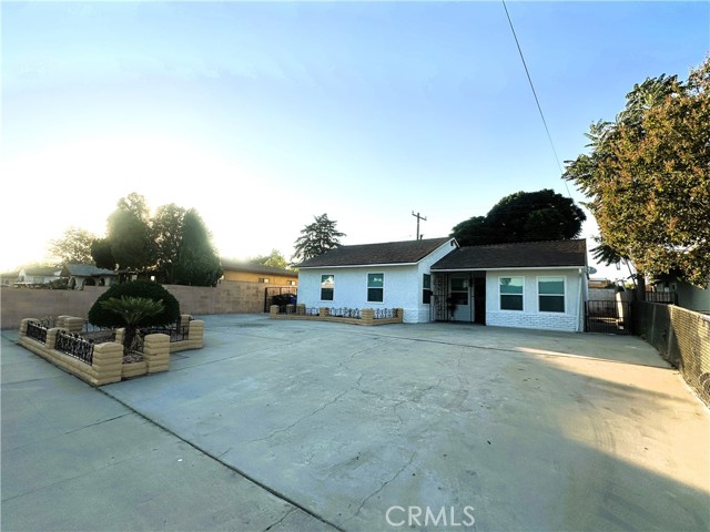 1598 W 7th, San Bernardino CA: https://media.crmls.org/medias/eab2c158-6175-4448-a11e-c26e85dffe05.jpg