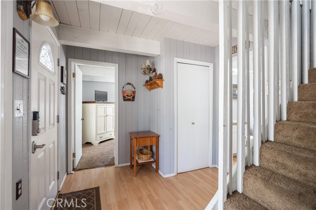 41747 Comstock Lane, Big Bear Lake CA: https://media.crmls.org/medias/eab2c3bc-0afa-43c6-a4df-4be2fc1d2a13.jpg