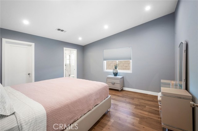 68870 Durango Road, Cathedral City CA: https://media.crmls.org/medias/eab3d4bb-cace-4d2f-b6a4-c5aa42b08c98.jpg
