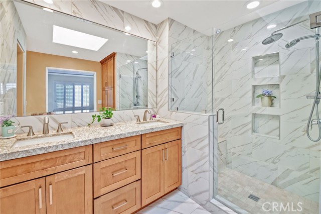 Detail Gallery Image 12 of 28 For 2825 Plaza Del Amo #106,  Torrance,  CA 90503 - 3 Beds | 2/1 Baths