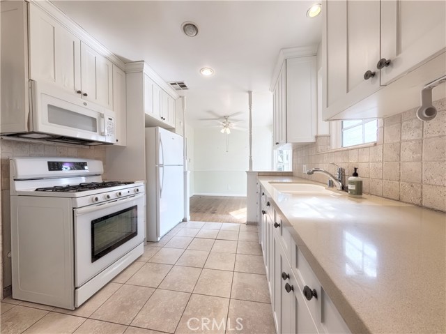 Detail Gallery Image 10 of 25 For 305 N Shadydale Ave, West Covina,  CA 91790 - 3 Beds | 1 Baths