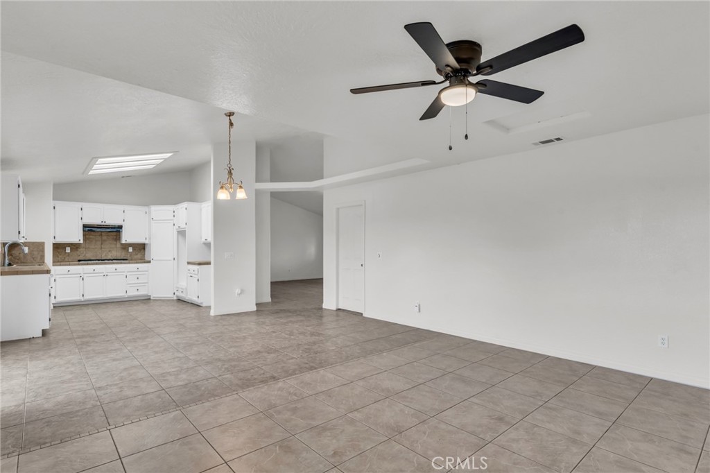 MLS #IV25244634 image #5