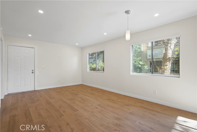 Detail Gallery Image 15 of 35 For 10237 De Soto, Chatsworth,  CA 91311 - 2 Beds | 2 Baths