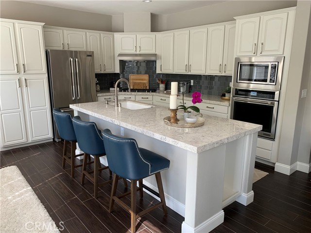 Detail Gallery Image 4 of 21 For 1555 Eto Cir, San Luis Obispo,  CA 93405 - 5 Beds | 3 Baths