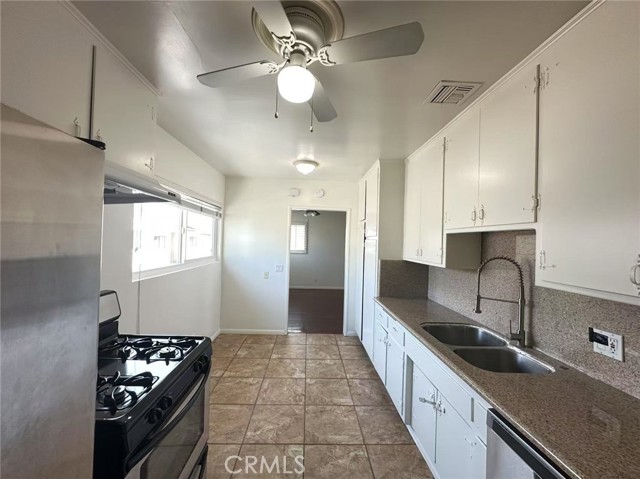 Detail Gallery Image 4 of 10 For 763 Arcadia Ave #12,  Arcadia,  CA 91007 - 3 Beds | 2 Baths