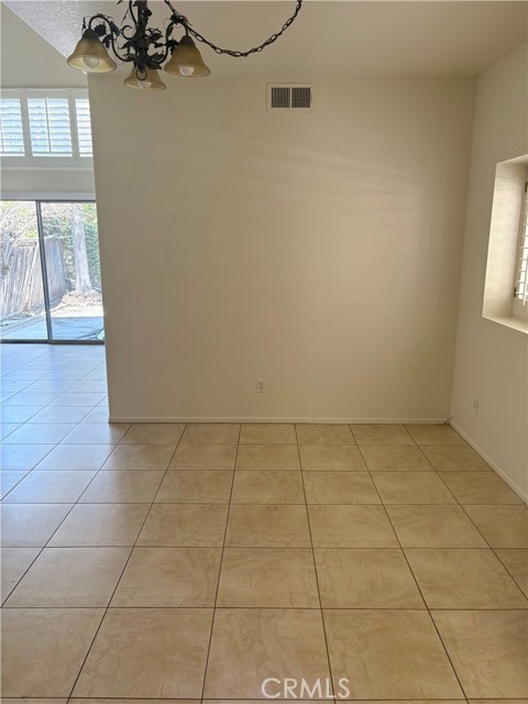 Detail Gallery Image 9 of 31 For 2018 Villa Del Lago Dr #B,  Chino Hills,  CA 91709 - 4 Beds | 2/1 Baths