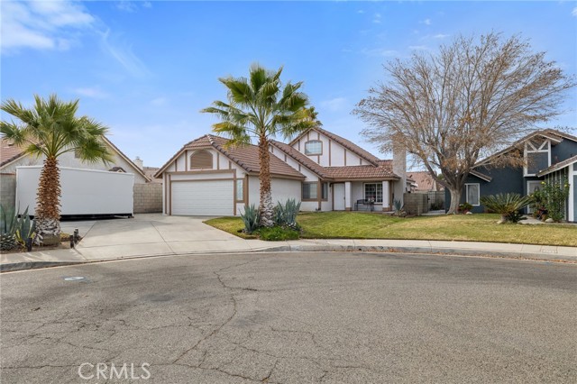 Detail Gallery Image 2 of 45 For 36801 Benedict Ct, Palmdale,  CA 93552 - 3 Beds | 2 Baths