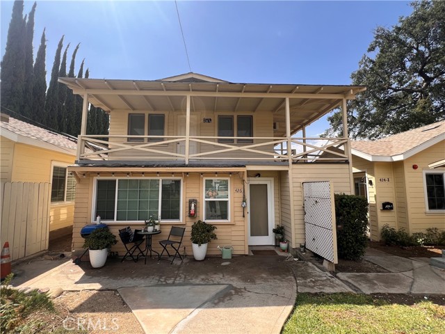 426 Concord Avenue, Monrovia CA: https://media.crmls.org/medias/eab98e96-61b6-49f0-9cc6-7c20ffddce0c.jpg