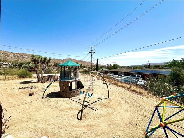 Detail Gallery Image 30 of 34 For 7417 La Vina Trl, Yucca Valley,  CA 92284 - 3 Beds | 2 Baths