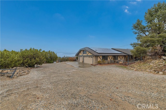 Detail Gallery Image 13 of 66 For 9539 Soledad, Pinon Hills,  CA 92372 - 4 Beds | 2/1 Baths